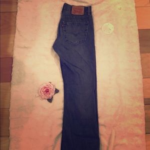 527 Levi’s jeans (bootcut)!